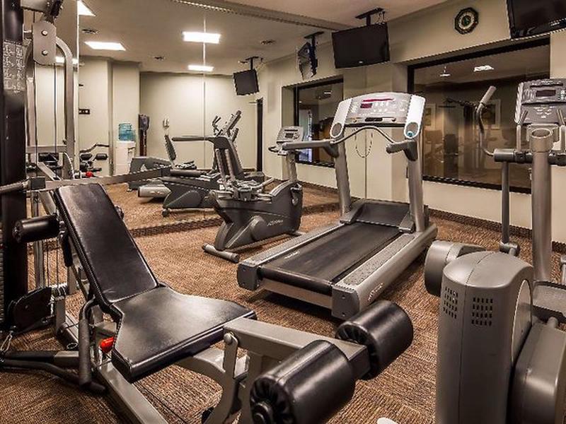 5756D144EAFA71A0C353EC3D4D7FD75E