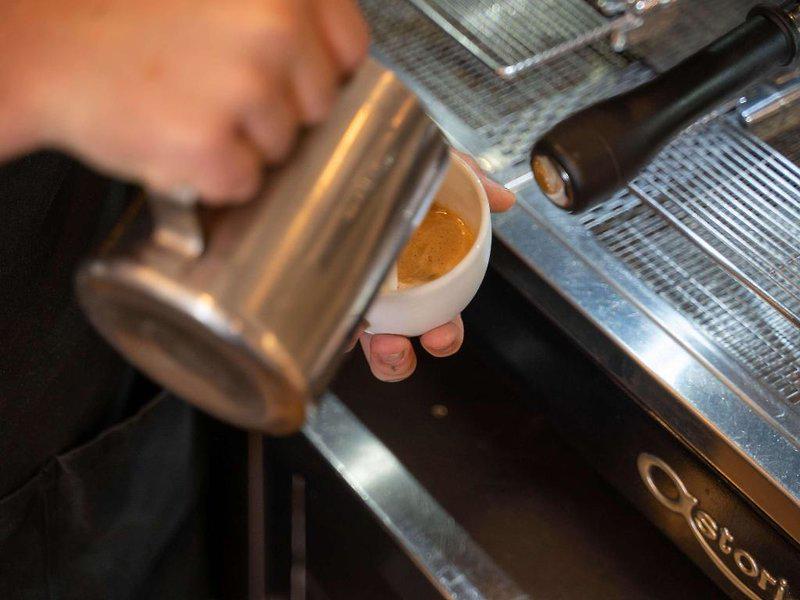 3749287A39341CEF827D776AAD263310