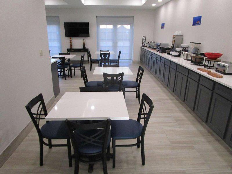 3D3BB2243249044F12280D349AAC0C01