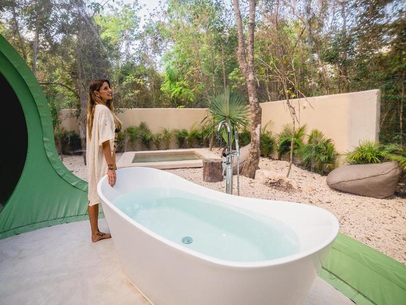 03EC67F9FEFA56B1E506A2D852A0D775