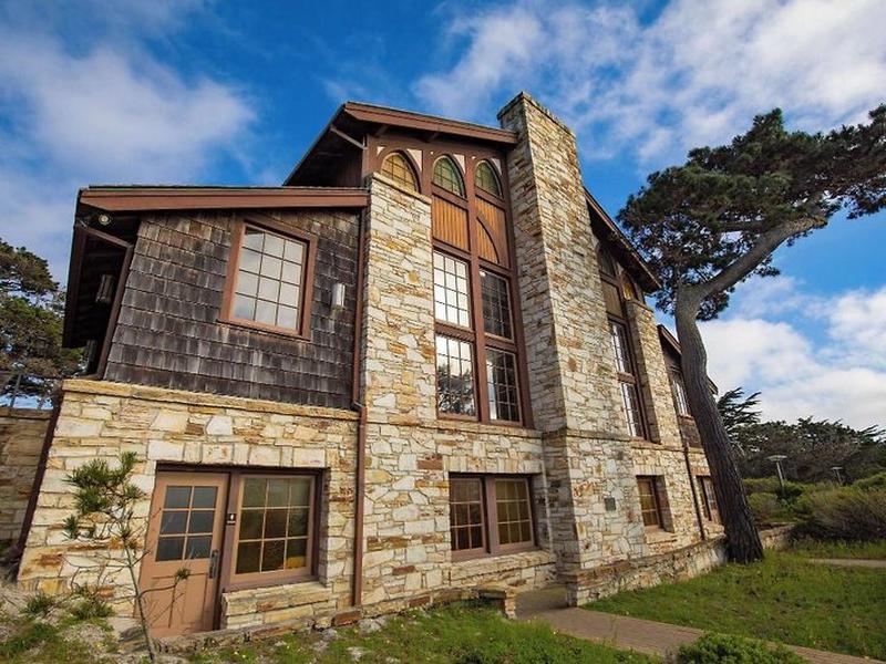 329B71A0C068B31CF3B2CD02F9BBAE36