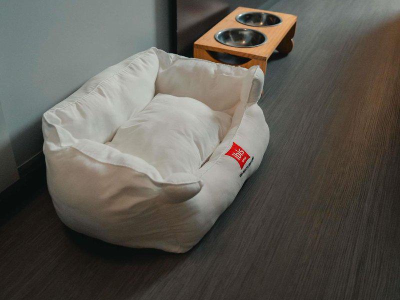 78FDF3112BB4CBFAE65CC54702E97F7B