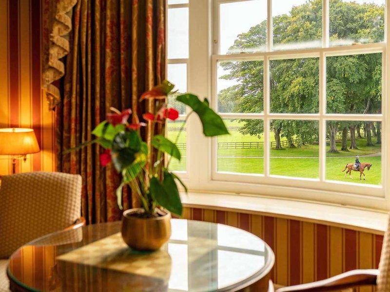 BE2F9C25C3ECF479CE617ED2E6BA1ACE