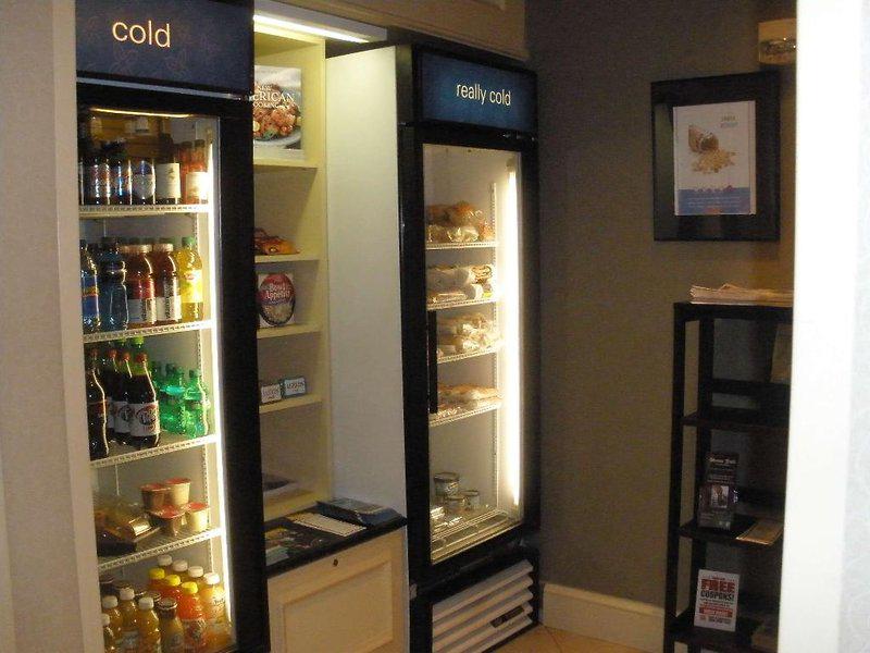 8D48D2FB0CA87D2E9924BB266F74DC18