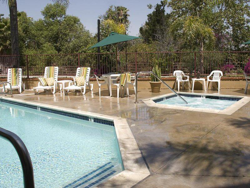 F7BE992355E8000D716C97D7666AA59D