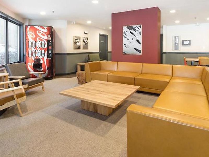 0B93A34FA2C4DF7CDD8BAB5B5DE41FC4