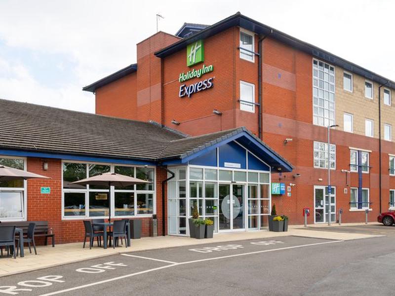Holiday Inn Express Burton on Trent By IHG