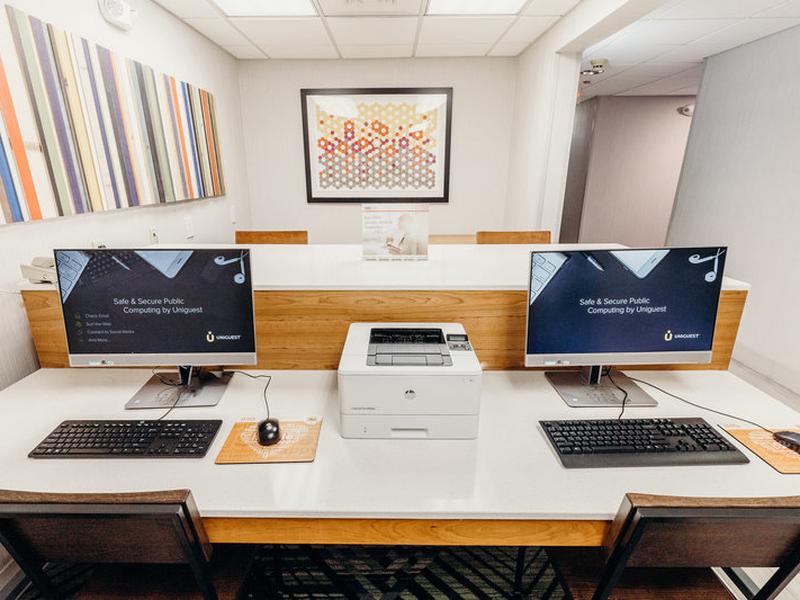 D90332430F3750226A2156190DCE4D9E