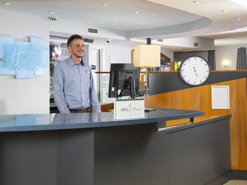 3A3F9840D7C6C2C9A5E6BC6C1DEE7941