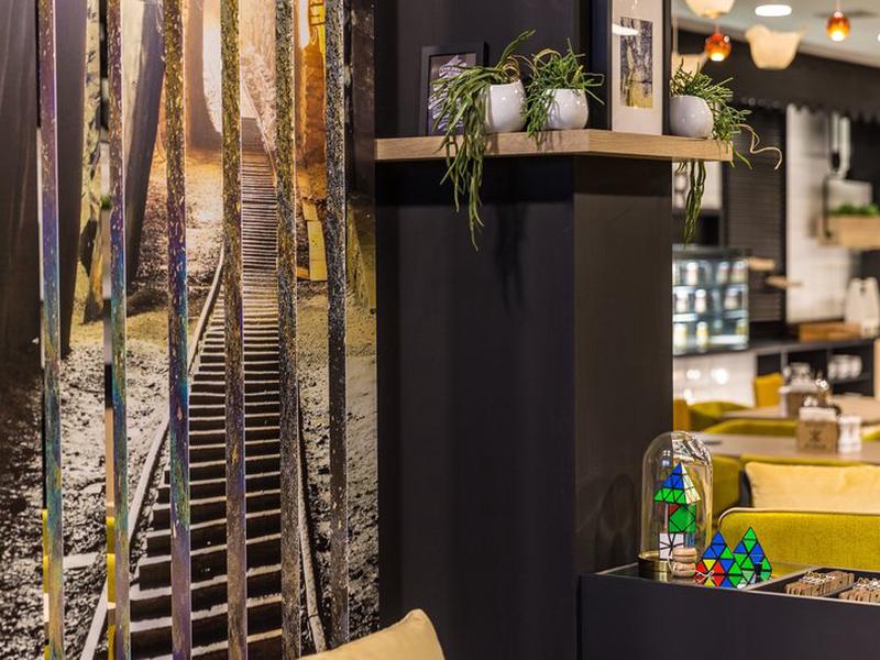 D7AF2ED93DB3C3A60AD4228361273500