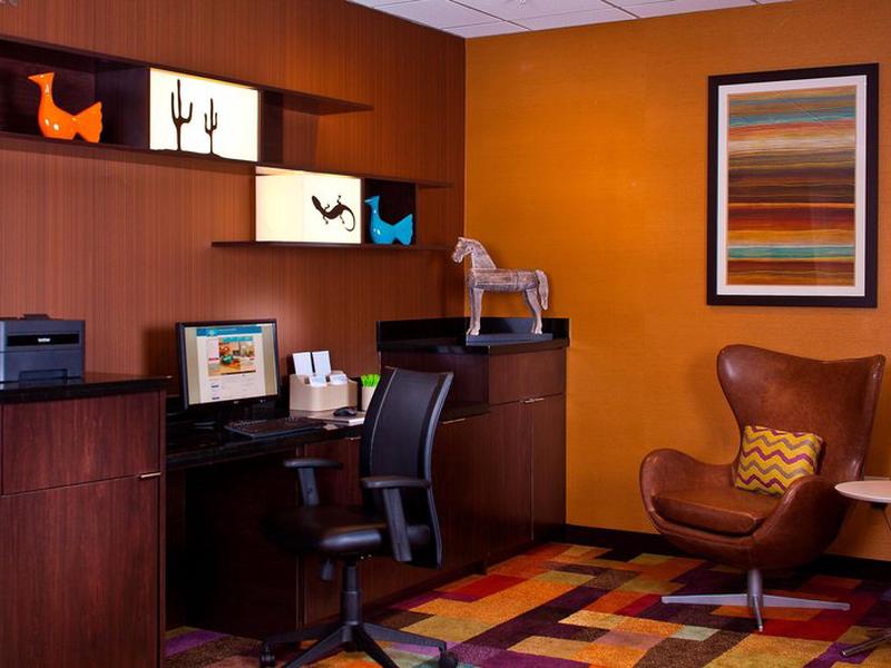 CE6E94DD946E3F7B14D9A9F90C6DF9AB