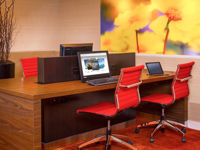 AC093A09CC20D2032773CC0EBF84B784