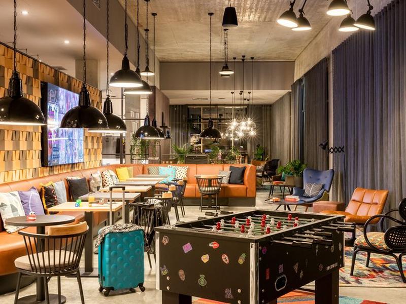 6540D45C39894A64CC6536D33881EEB9