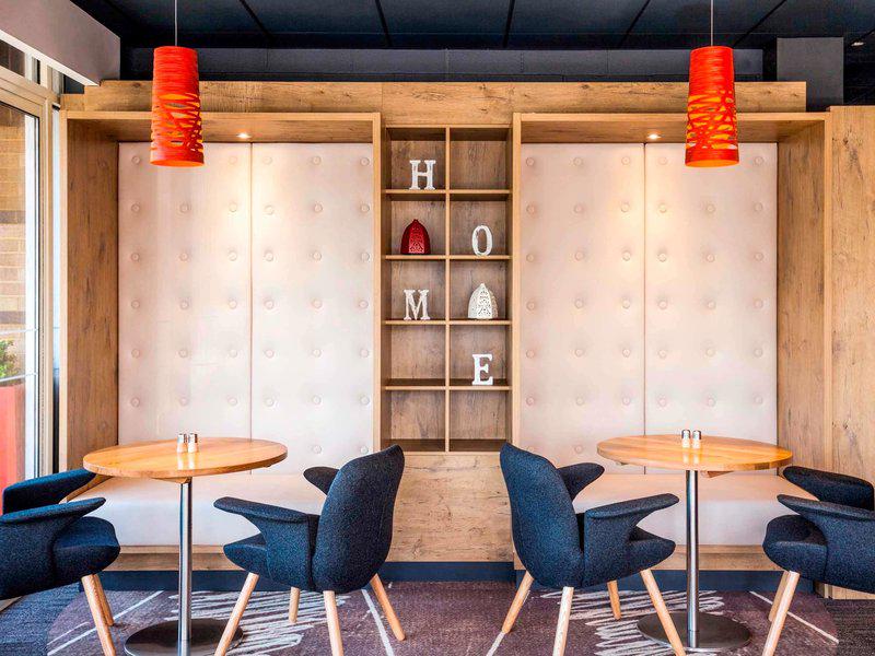 7DA51D7801709FEB66E0E9670CE1AD28