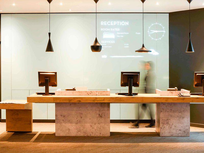 83A996DB996E5BAE14667FB0A33FA8C9