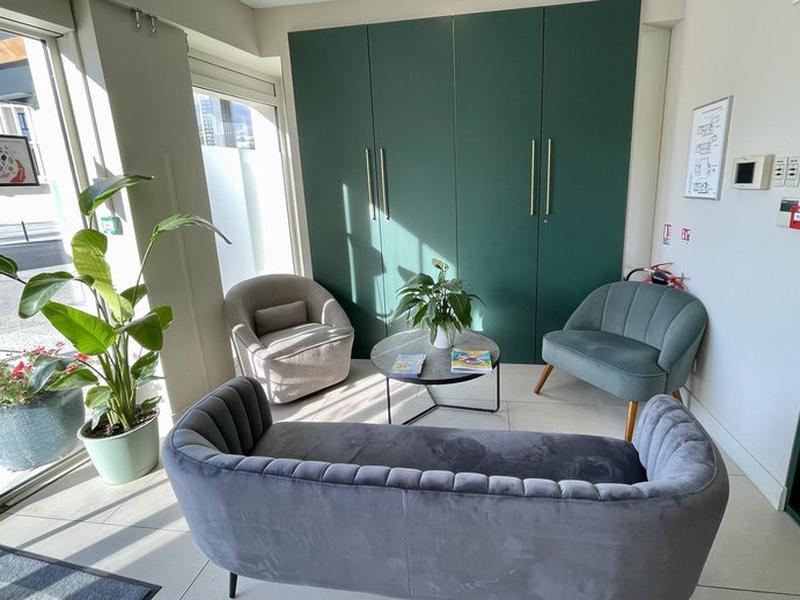 51AB2E37037F9F8C8A673AD8F9EC994D