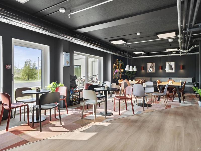 A638BE62629070D788E3EE75D0BB83FD