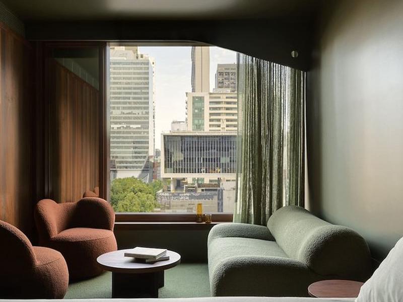 Hyde Melbourne Place