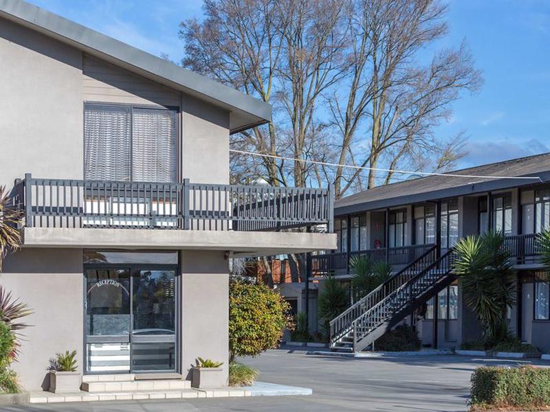 B087C7AE2439A2BD255CBB59FA241496