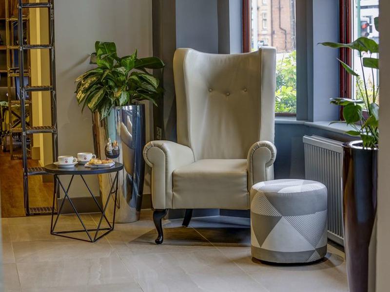 C242CE2AD8810343E4FD50E767154C44