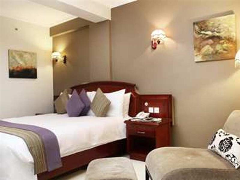 AC739E0FA6EF4798D238E8D26DA3AAE5