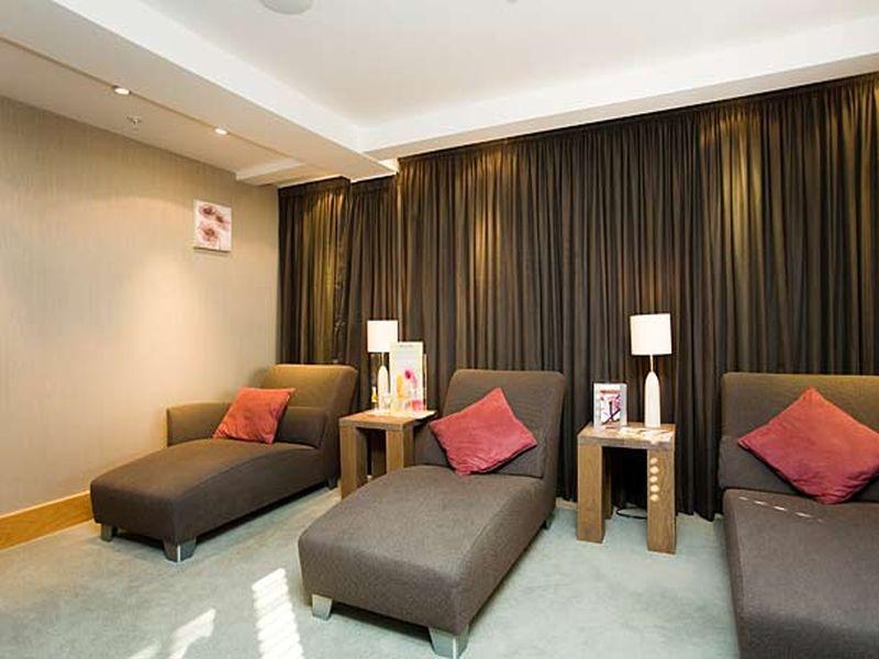 C9DD64FBD86CAA4C6ED917125A1585CE