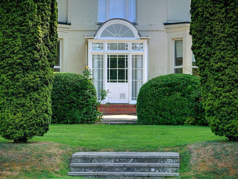 B8C658C2F35AA5854420F2E49805D557