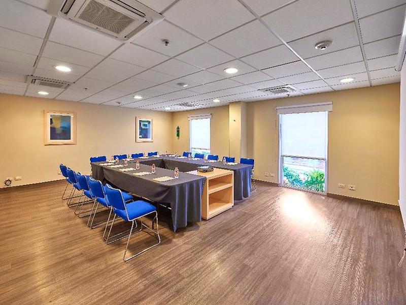 DC72BD72F1B64ED0A994D7A7525ED569