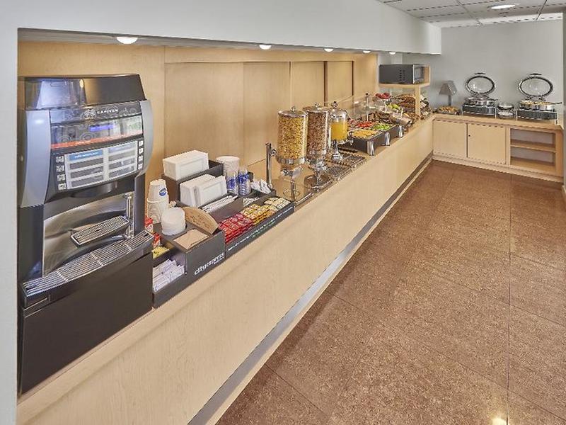 E8FEFDE2A3587421450FD7915831D886