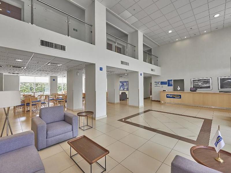 B0EA5337E6D9A1F973A7205A9035BF46