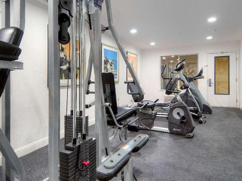 E7137F62852D35DEBB50E33A318AAC65