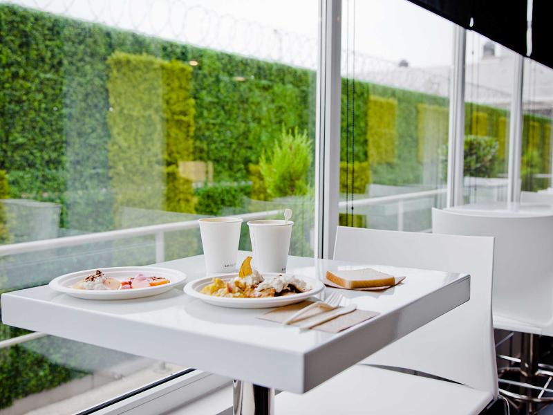 47014B8118DB52B8C66F39931919CAC8