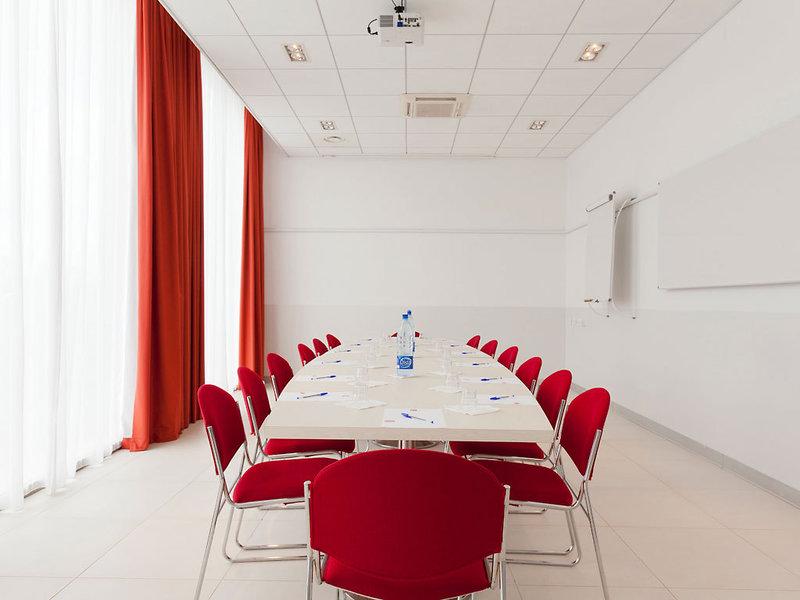 DBA27E8B14F935A50E86CBF189EC369C