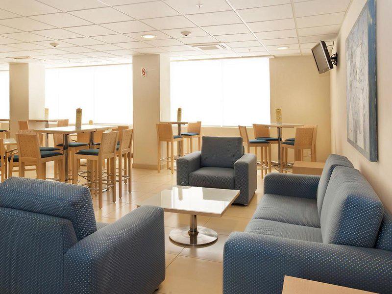 DFEEC26BAEFB5437F1756C77DB598AEE