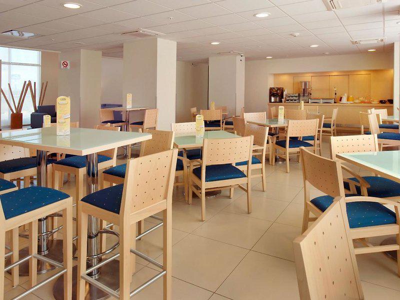 D260D89504B04144500F3834F2F3E999