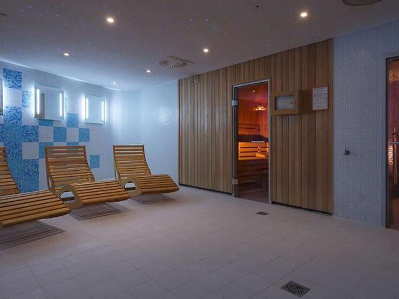 CA988375CC18B3281F464A63FC66EFB3