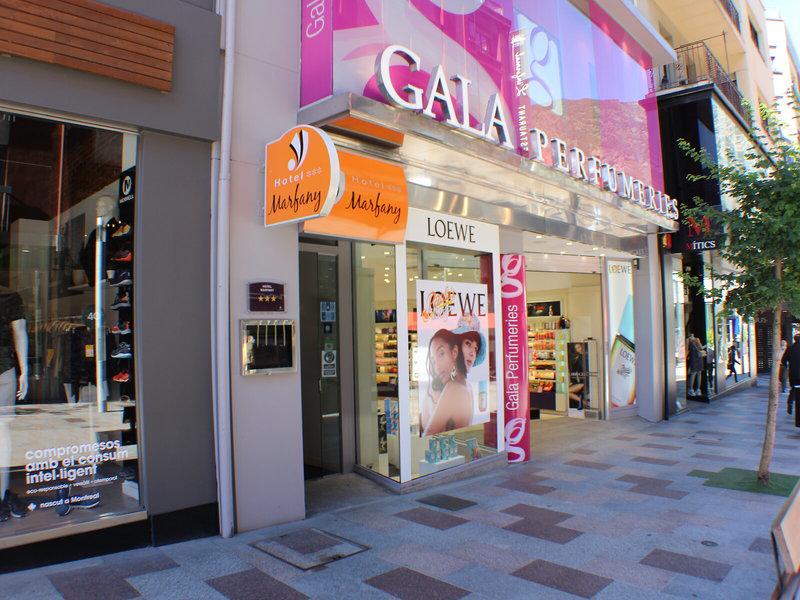 937022556591FB38210D5F39FC823490