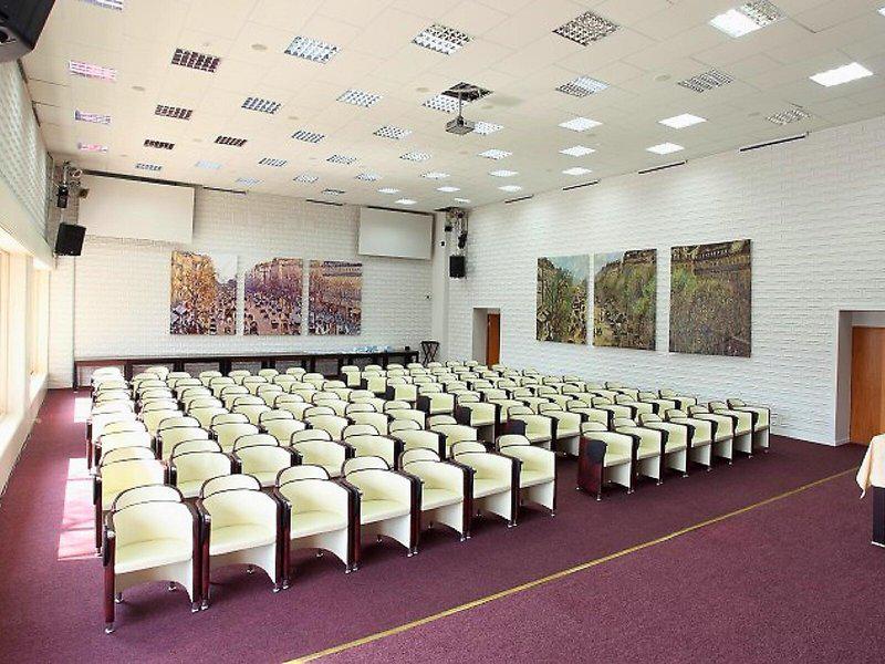 7116981B40F169B2F7E2C0E024FE3C24