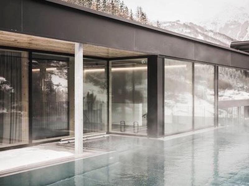 C2DEC6DBF1A18310B81E3DEAE8DB3F57