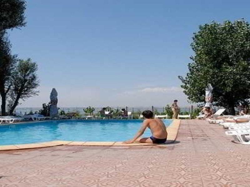 3BA8D7E03C1009F24D18673A04A703BB