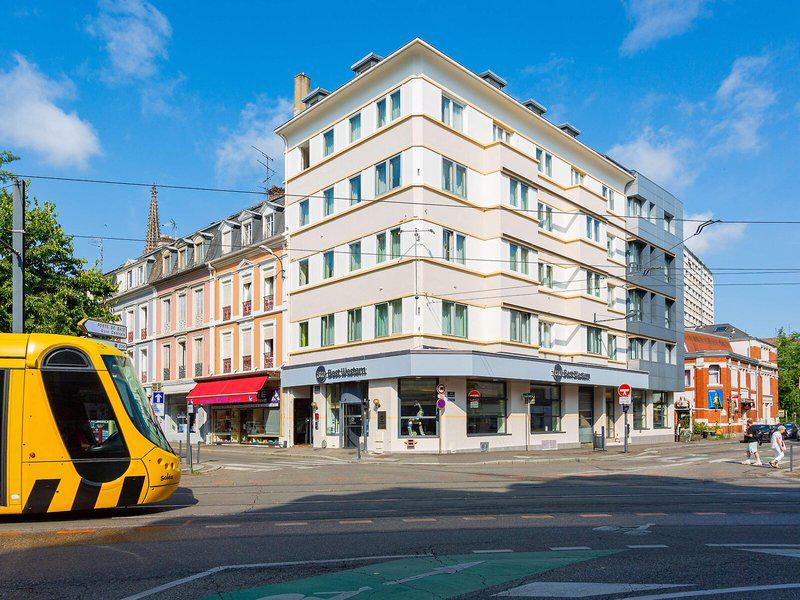 221CFF40D635B092498C36009BCE5BB8