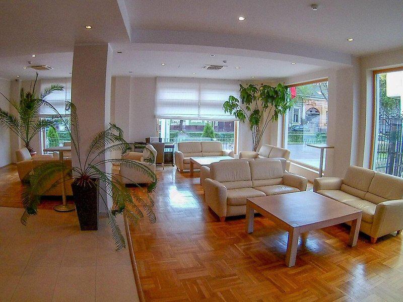 D2AEE05C6FE79F1509CEDC7C598AAF28