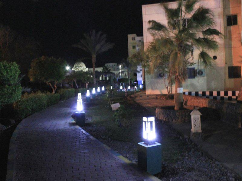 33B05B73CE13A111E983F3F1ACE0C42D