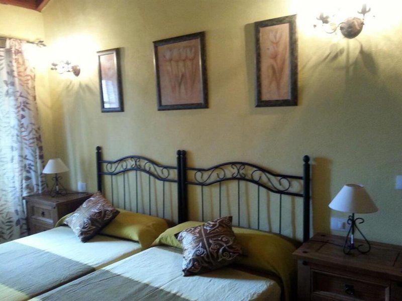 5A675D62A913FA5F1D2A3EB8ADBD1889