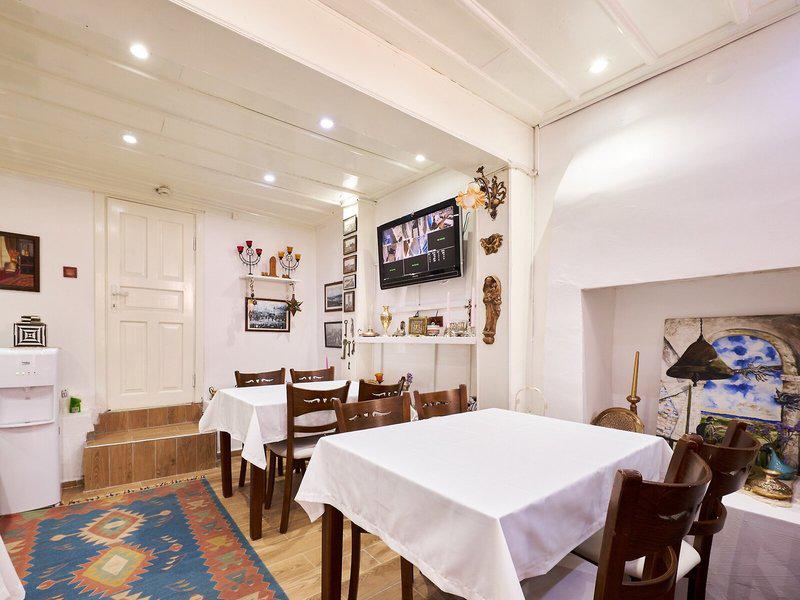 B6C430C99E73F57E0485FF07939BA55A