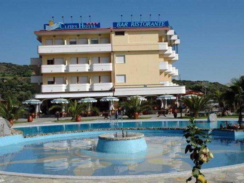 875572F3634F6208317248E10193C417