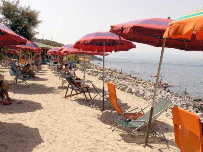 AD6928AC35A85FFB74C38B120676D892