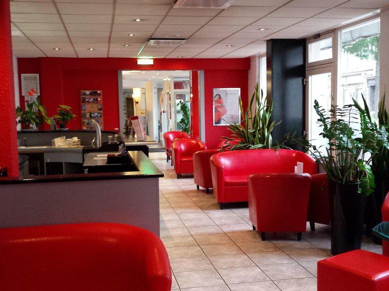 95CB23DFF430E0949E2A7F0A2F10B298