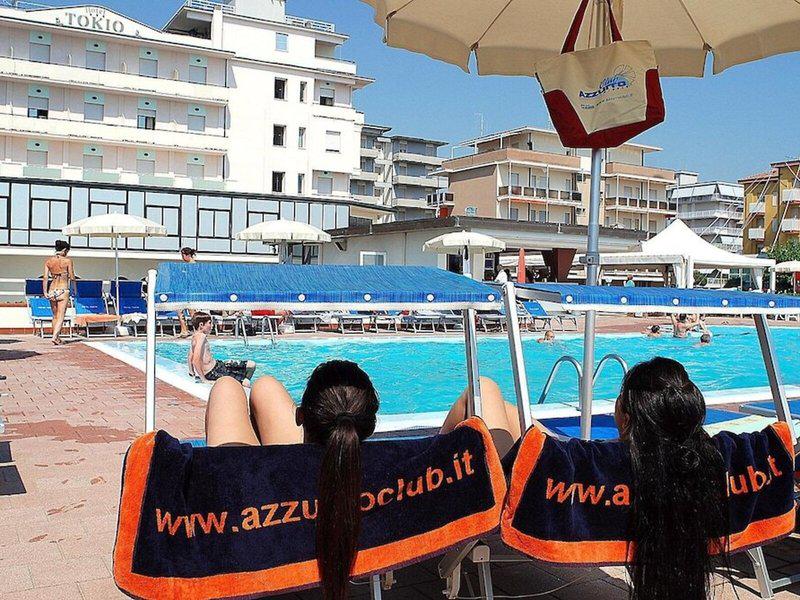 78E025F0218ABA2B87E4CFD349BEACAD