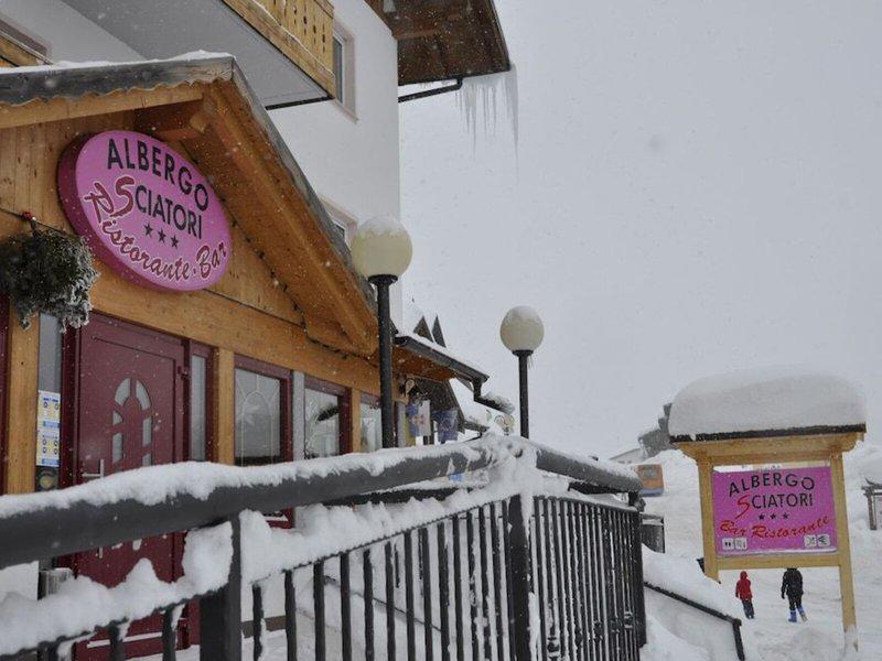 51B023694FFDD6971BD90A28BBAF6F63